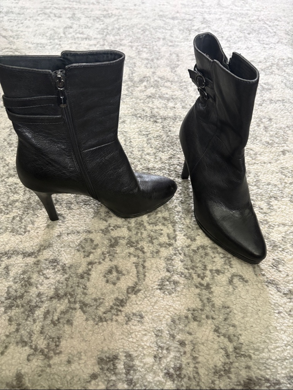 Tahari Black Leather Pointed Toe Ankle Boots with Side Buckle Goodwin